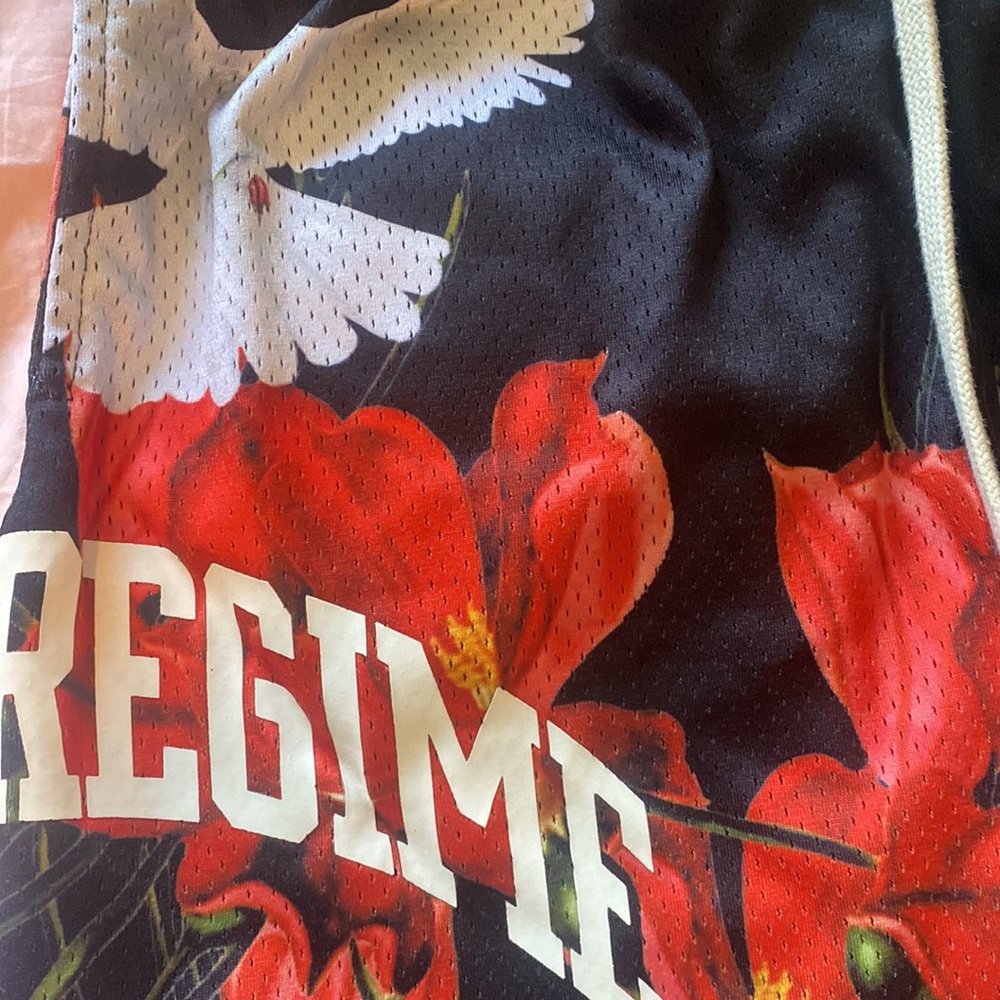 Civil regime shorts men’s or woman’s flower and doves - Picture 2 of 5